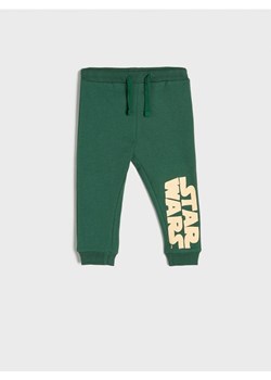 Sinsay - Spodnie jogger Star Wars - zielony ze sklepu Sinsay w kategorii Spodnie i półśpiochy - zdjęcie 161216322