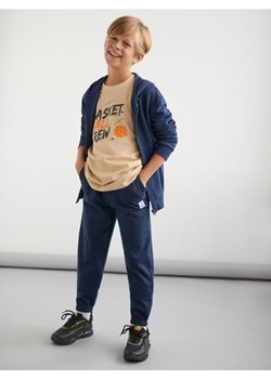 Sinsay - Spodnie dresowe jogger - granatowy ze sklepu Sinsay w kategorii Spodnie chłopięce - zdjęcie 161217143