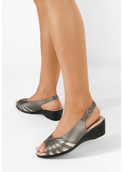 Szare sandały na niskim słupku Marelia ze sklepu Zapatos w kategorii Sandały damskie - zdjęcie 161220790