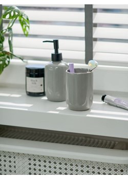 Sinsay - Pojemnik na szczoteczki do zębów - szary ze sklepu Sinsay w kategorii Akcesoria łazienkowe - zdjęcie 161348884