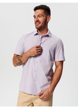 Sinsay - Koszula regular fit z krótkim rękawem - fioletowy ze sklepu Sinsay w kategorii Koszule męskie - zdjęcie 161353512
