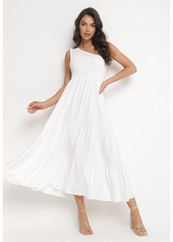 Biała Maxi Sukienka Asymetryczna o Rozkloszowanym Kroju na Jedno Ramię Byrecl ze sklepu Born2be Odzież w kategorii Sukienki - zdjęcie 161354234