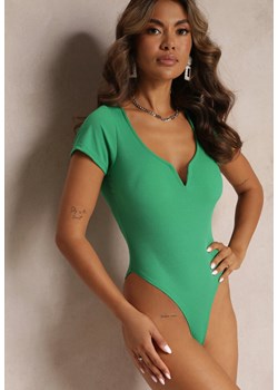 Zielone Body z Dekoltem w Serek i Prążkowanej Dzianiny Givena ze sklepu Renee odzież w kategorii Bluzki damskie - zdjęcie 161354322
