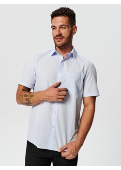 Sinsay - Koszula regular fit z krótkim rękawem - błękitny ze sklepu Sinsay w kategorii Koszule męskie - zdjęcie 161364261