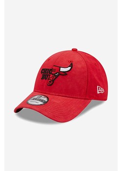 New Era czapka z daszkiem bawełniana Washed Pack 940 Bulls kolor czerwony z aplikacją 60240445-CZERWONY ze sklepu PRM w kategorii Czapki z daszkiem damskie - zdjęcie 161397314