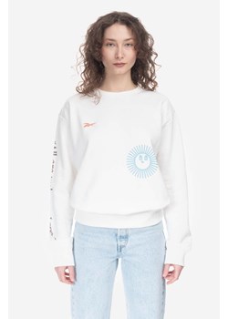 Reebok Classic bluza Classic GV Crew damska kolor biały z aplikacją HT6116-BIALY ze sklepu PRM w kategorii Bluzy damskie - zdjęcie 161408581