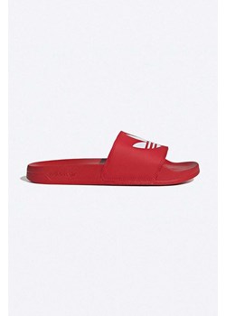 adidas Originals klapki Adilette Lite kolor czerwony FU8296 ze sklepu PRM w kategorii Klapki damskie - zdjęcie 161408664