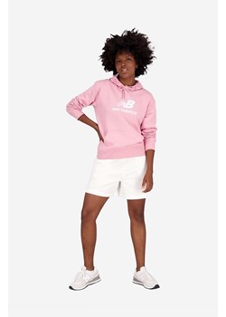 New Balance bluza damska kolor różowy z kapturem z nadrukiem WT31533HAO-HAO ze sklepu PRM w kategorii Bluzy damskie - zdjęcie 161411193