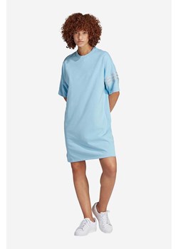 adidas Originals sukienka Adicolor Neuclassics Tee Dress kolor niebieski mini oversize IB7308-NIEBIESKI ze sklepu PRM w kategorii Sukienki - zdjęcie 161414972