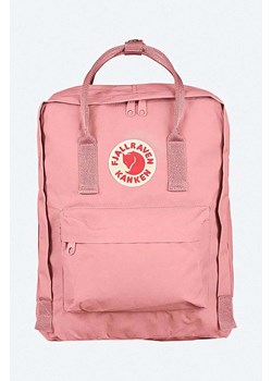 Fjallraven plecak Kanken kolor różowy duży z aplikacją F23510.312-312 ze sklepu PRM w kategorii Plecaki - zdjęcie 161417781