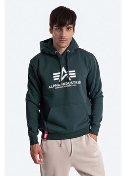 Alpha Industries bluza Basic Hoody męska kolor zielony z kapturem z nadrukiem 178312.610 ze sklepu PRM w kategorii Bluzy męskie - zdjęcie 161423762