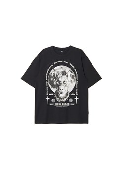 Cropp - Czarna koszulka z fotoprintem - czarny ze sklepu Cropp w kategorii T-shirty męskie - zdjęcie 161453574