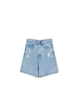 Cropp - Niebieskie jeansowe bermudy - niebieski ze sklepu Cropp w kategorii Szorty - zdjęcie 161464583
