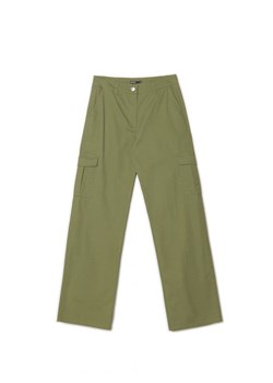 Cropp - Zielona spodnie cargo - zielony ze sklepu Cropp w kategorii Spodnie damskie - zdjęcie 161466820