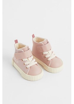 H & M - Ocieplane wysokie buty sportowe - Różowy ze sklepu H&M w kategorii Buty zimowe dziecięce - zdjęcie 161499564