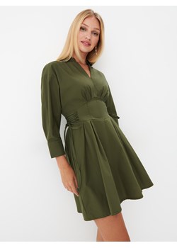 Mohito - Bawełniana sukienka mini - ciemny zielony ze sklepu Mohito w kategorii Sukienki - zdjęcie 161516604
