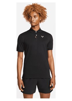 Męska dopasowana koszulka polo The Nike Polo Rafa - Czerń ze sklepu Nike poland w kategorii T-shirty męskie - zdjęcie 161521501