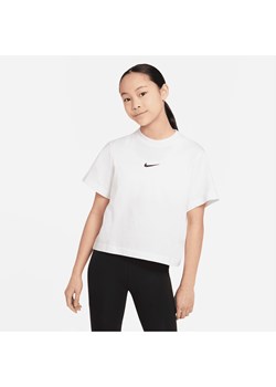 T-shirt dla dużych dzieci (dziewcząt) Nike Sportswear - Biel ze sklepu Nike poland w kategorii Bluzki dziewczęce - zdjęcie 161521833