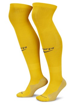 Skarpety piłkarskie do kolan FC Barcelona Strike 4th (1 para) - Żółty ze sklepu Nike poland w kategorii Skarpetogetry piłkarskie - zdjęcie 161522170