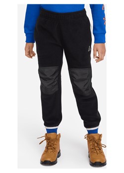Spodnie dla małych dzieci Nike ACG Polartec Wolf Tree Pants - Czerń ze sklepu Nike poland w kategorii Spodnie chłopięce - zdjęcie 161522671