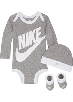 Trzyczęściowy zestaw dla niemowląt (0–6 M) Nike - Szary ze sklepu Nike poland w kategorii Komplety niemowlęce - zdjęcie 161522860