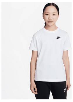 T-shirt dla dużych dzieci (dziewcząt) Nike Sportswear - Biel ze sklepu Nike poland w kategorii Bluzki dziewczęce - zdjęcie 161524164