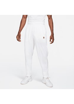 Męskie spodnie do tenisa NikeCourt - Biel ze sklepu Nike poland w kategorii Spodnie męskie - zdjęcie 161524502