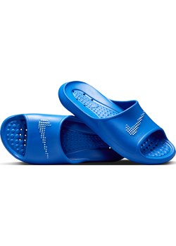 Męskie klapki pod prysznic Nike Victori One - Niebieski ze sklepu Nike poland w kategorii Klapki męskie - zdjęcie 161525180