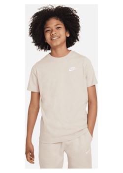 T-shirt dla dużych dzieci Nike Sportswear - Brązowy ze sklepu Nike poland w kategorii T-shirty chłopięce - zdjęcie 161525483