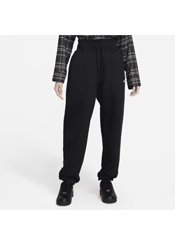 Damskie spodnie dresowe o kroju oversize z wysokim stanem Nike Sportswear Phoenix Fleece - Czerń ze sklepu Nike poland w kategorii Spodnie damskie - zdjęcie 161525990