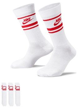 Klasyczne skarpety Nike Sportswear Dri-FIT Everyday Essential (3 pary) - Biel ze sklepu Nike poland w kategorii Skarpetki męskie - zdjęcie 161528021