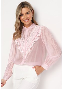 Różowa Koszula z Koronką Walaa ze sklepu Born2be Odzież w kategorii Koszule damskie - zdjęcie 161599482
