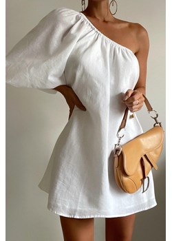 Sukienka NAFELMA WHITE ze sklepu Ivet Shop w kategorii Sukienki - zdjęcie 161603764