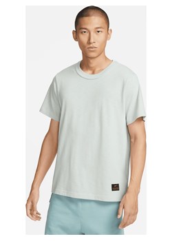 Męska dzianinowa koszulka z krótkim rękawem Nike Life - Szary ze sklepu Nike poland w kategorii T-shirty męskie - zdjęcie 161610384