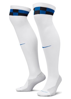 Skarpety piłkarskie do kolan Inter Mediolan Strike (wersja domowa/wyjazdowa) - Biel ze sklepu Nike poland w kategorii Skarpetki męskie - zdjęcie 161651013