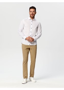 Sinsay - Koszula slim fit z drobnym nadrukiem - biały ze sklepu Sinsay w kategorii Koszule męskie - zdjęcie 161682772