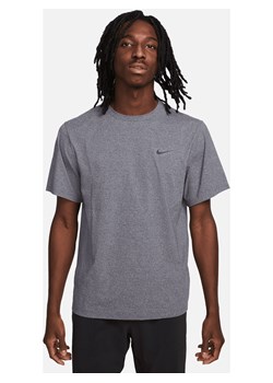 Męska uniwersalna koszulka z krótkim rękawem Dri-FIT UV Nike Hyverse - Niebieski ze sklepu Nike poland w kategorii T-shirty męskie - zdjęcie 161708352