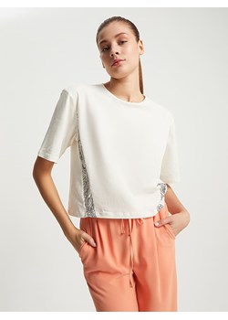BGN Koszulka w kolorze kremowym ze sklepu Limango Polska w kategorii Bluzki damskie - zdjęcie 161711924