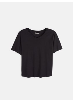 GATE Bawełniany t-shirt damski plus size basic z krótkimi rękawami i dekoltem 44 ze sklepu gateshop w kategorii Bluzki damskie - zdjęcie 161788000
