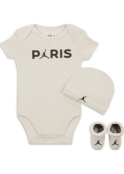 Trzyczęściowy zestaw z body dla niemowląt Jordan Paris Saint-Germain 3-Piece Boxed Set - Szary ze sklepu Nike poland w kategorii Komplety niemowlęce - zdjęcie 161876130