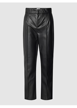 Spodnie z imitacji skóry ze sklepu Peek&Cloppenburg  w kategorii Spodnie damskie - zdjęcie 161930820