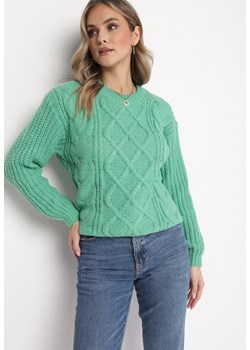 Zielony Sweter z Ozdobnym Splotem Pogaria ze sklepu Born2be Odzież w kategorii Swetry damskie - zdjęcie 161962791