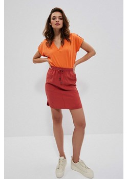 Spódnica krótka z dodatkiem wiskozy czerwona ze sklepu 5.10.15 w kategorii Spódnice - zdjęcie 161986401