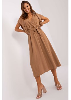 Brązowa sukienka damska midi z wiązanym paskiem ze sklepu 5.10.15 w kategorii Sukienki - zdjęcie 161992714