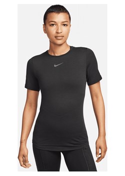 Damska koszulka z krótkim rękawem do biegania Dri-FIT Nike Swift Wool - Czerń ze sklepu Nike poland w kategorii Bluzki damskie - zdjęcie 162008361