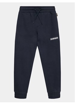 Napapijri Spodnie dresowe NP0A4GND D Granatowy Regular Fit ze sklepu MODIVO w kategorii Spodnie chłopięce - zdjęcie 162010490