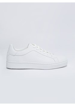 Sneakersy męskie białe LL174193 101 ze sklepu Big Star w kategorii Trampki męskie - zdjęcie 162033600