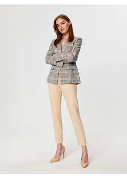 Sinsay - Spodnie z ozdobnymi guzikami - kremowy ze sklepu Sinsay w kategorii Spodnie damskie - zdjęcie 162065662