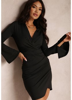 Czarna Sukienka Dopasowana z Kopertowym Dekoltem Nisse ze sklepu Renee odzież w kategorii Sukienki - zdjęcie 162072443