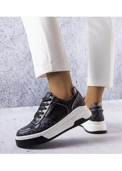 Czarne sneakersy zdobione monogramem Grandbois ze sklepu gemre w kategorii Buty sportowe damskie - zdjęcie 162295872